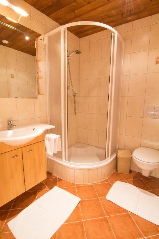 Hotel Rosengarten Neustift im Stubaital Room photo